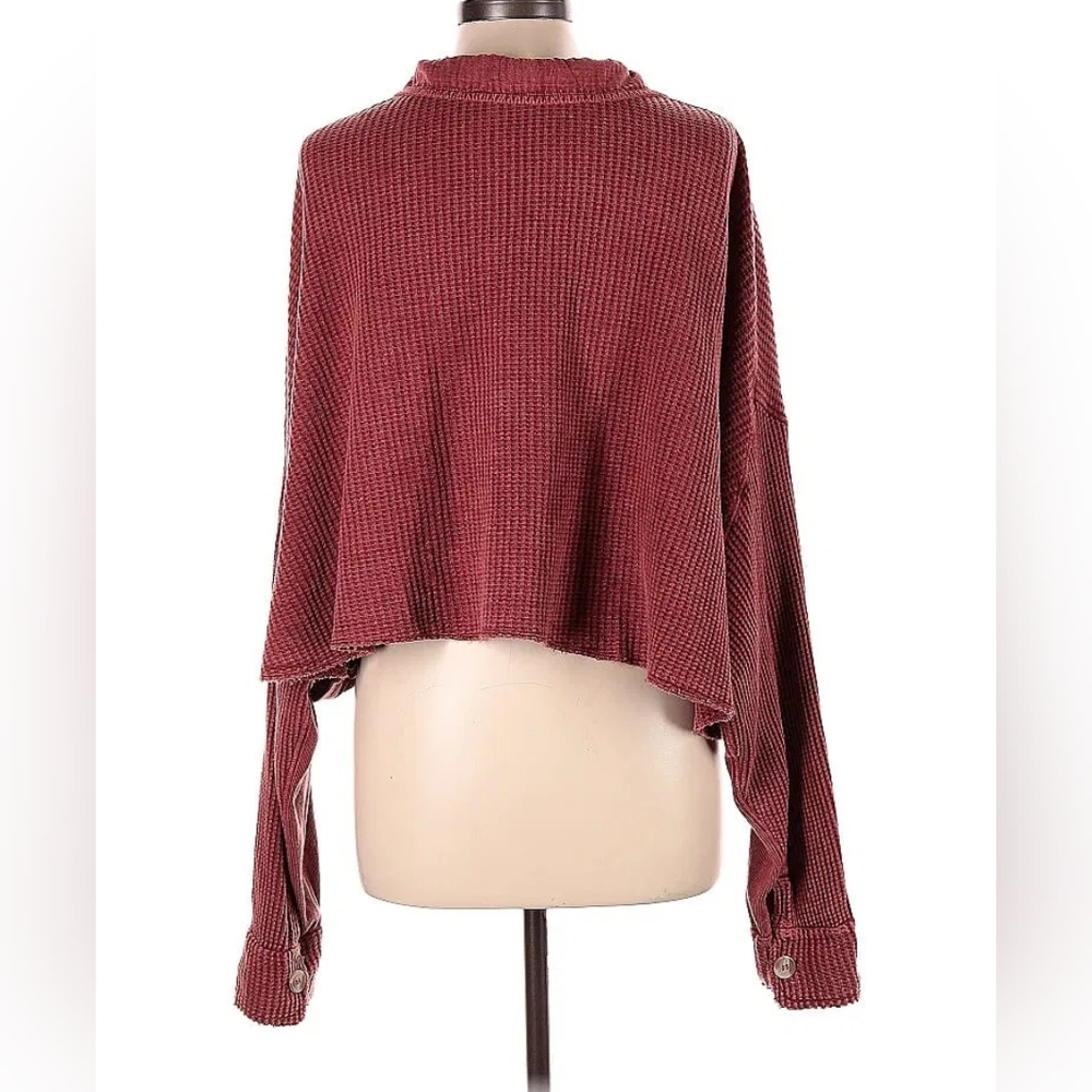 Cropped Waffle-Knit Button-Up Top in Dusty Rose - Picture 2 of 4